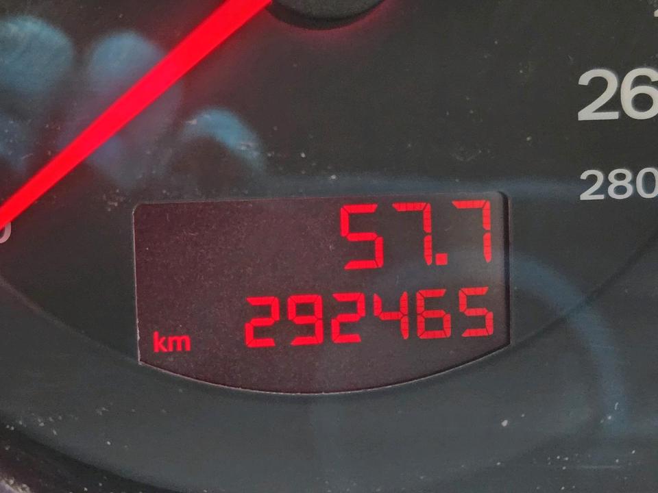 Audi A6 2005 — photo 14