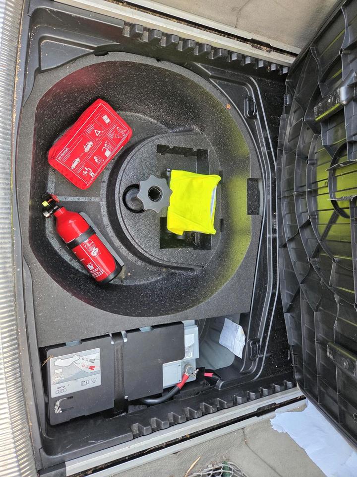 Audi A6 2005 — photo 16