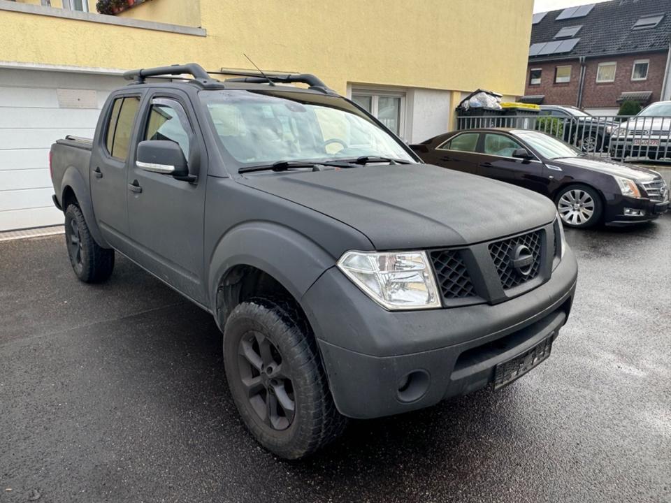 Nissan Navara 2007 — interior