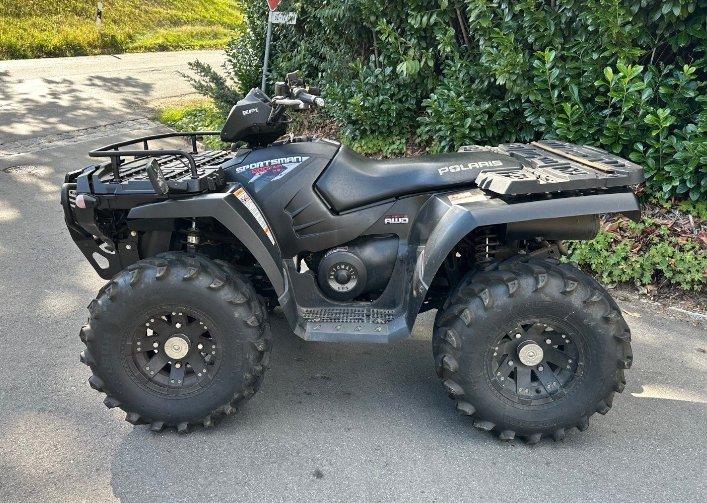 Weitere Motorräder Gelöscht • Polaris Sportsman 800 EFI H.O. **Schneeschild Gepäckbox** 2008 — engine 760 ccm