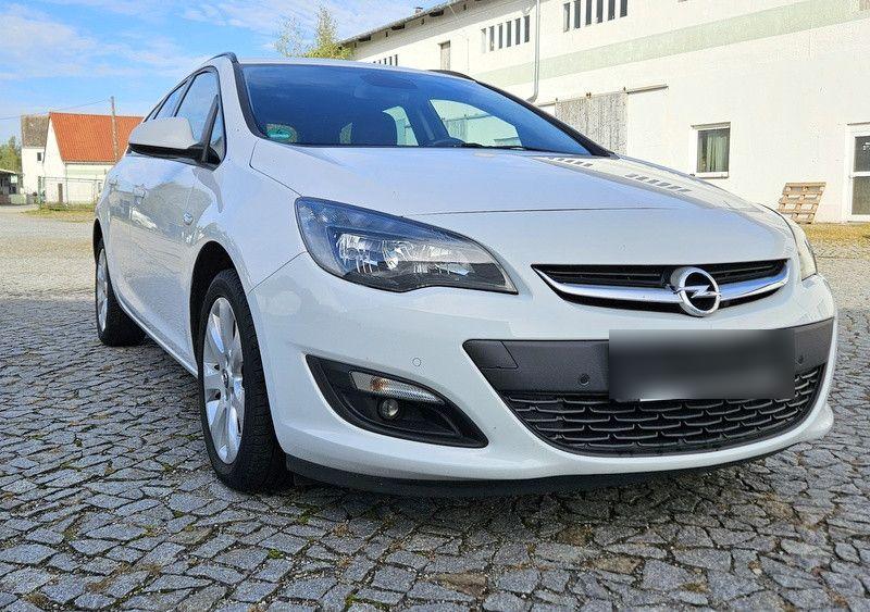 Opel Astra 2015 — авто для ЗСУ з Європи