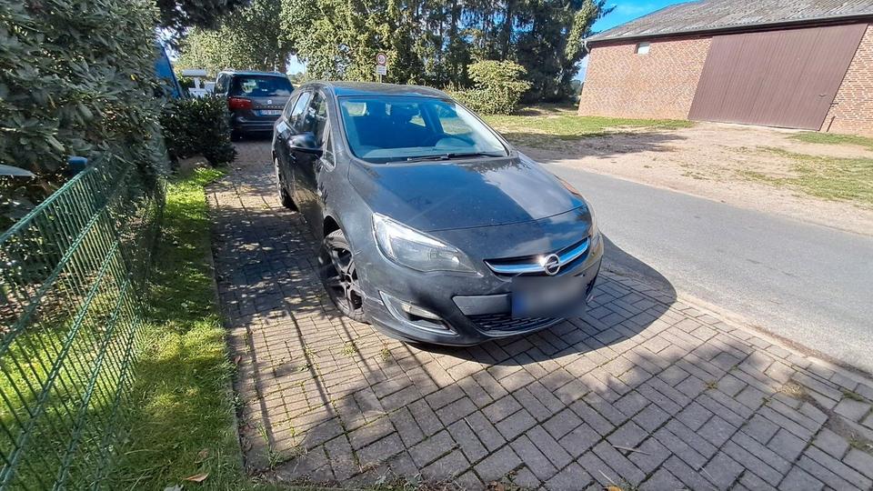 Opel Astra, 2013