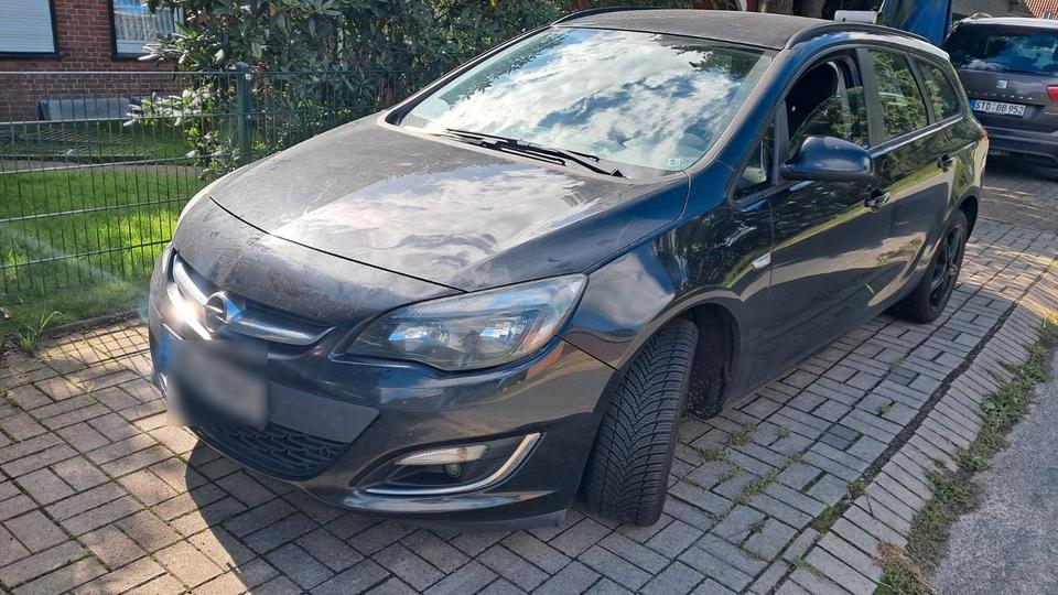 Opel Astra 2013 — photo 7