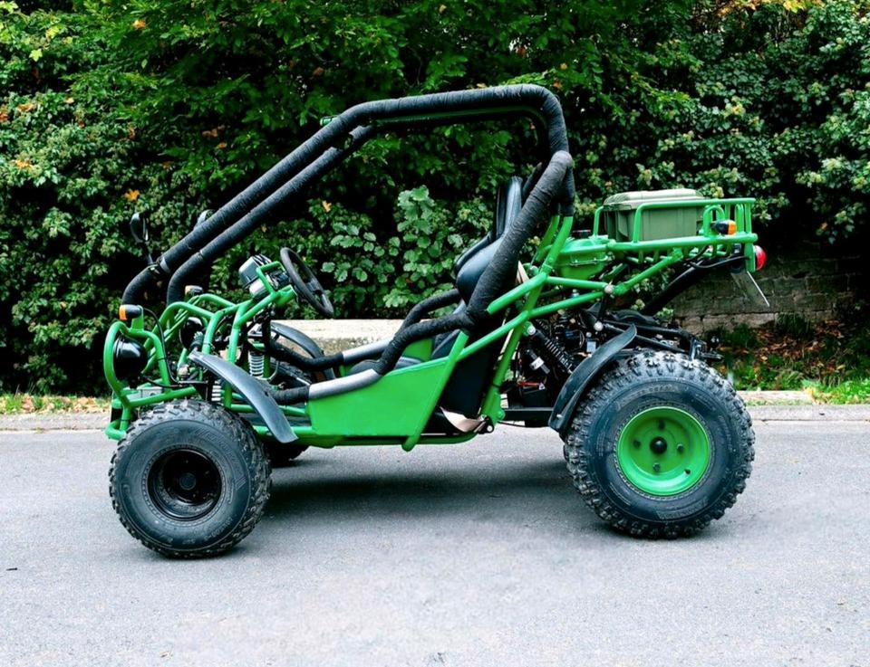 Weitere Motorräder Buggy mit Straßenzulassung 150ccm XinLing 150B 2006 — interior