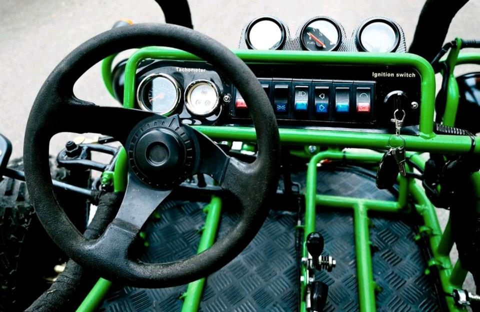 Weitere Motorräder Buggy mit Straßenzulassung 150ccm XinLing 150B 2006 — engine