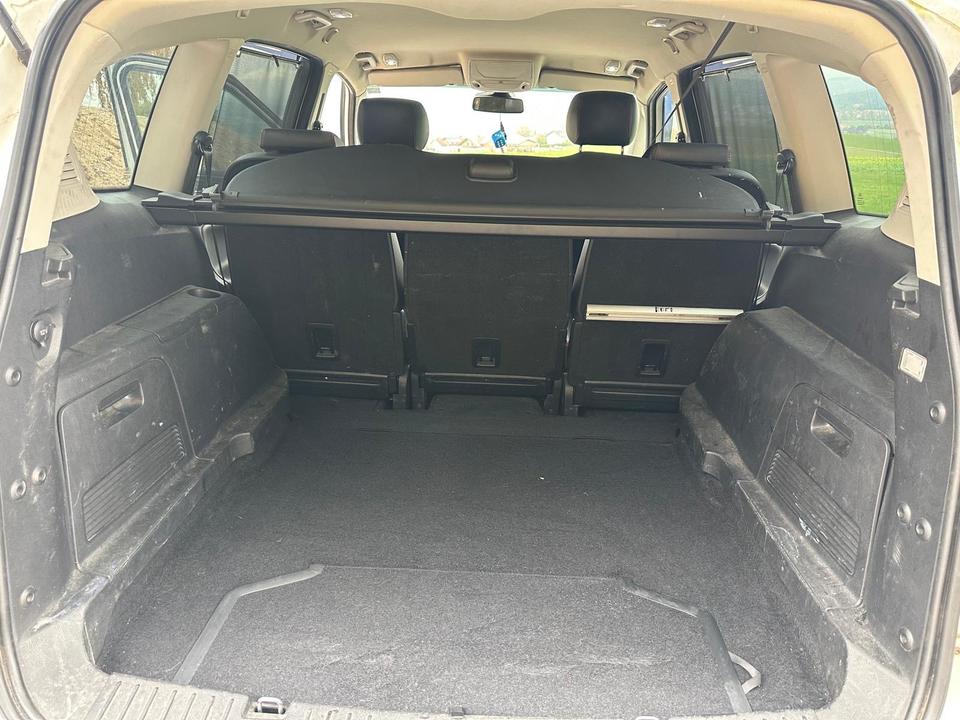 Ford S-Max 2011 — photo 10