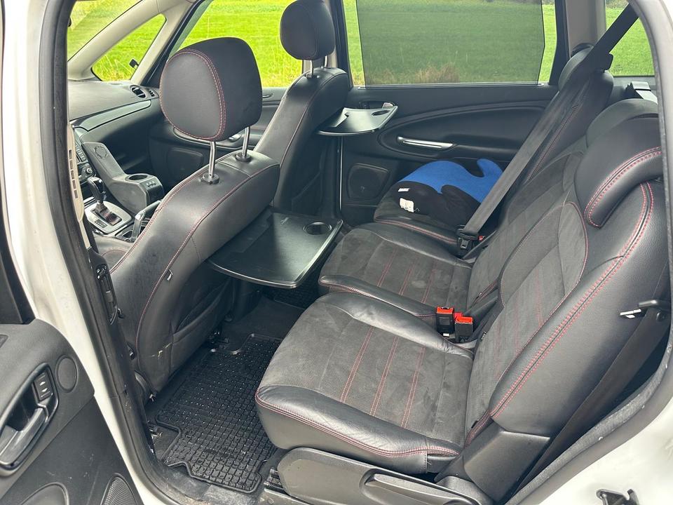 Ford S-Max 2011 — photo 12