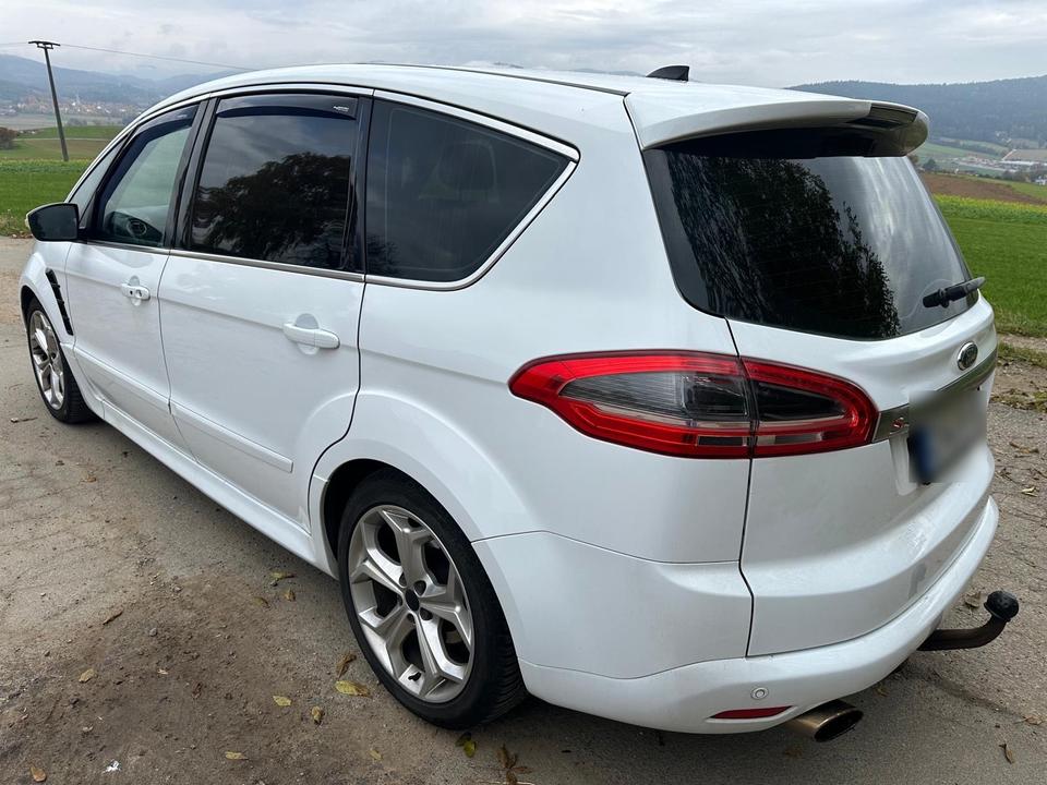 Ford S-Max 2011 — photo 8