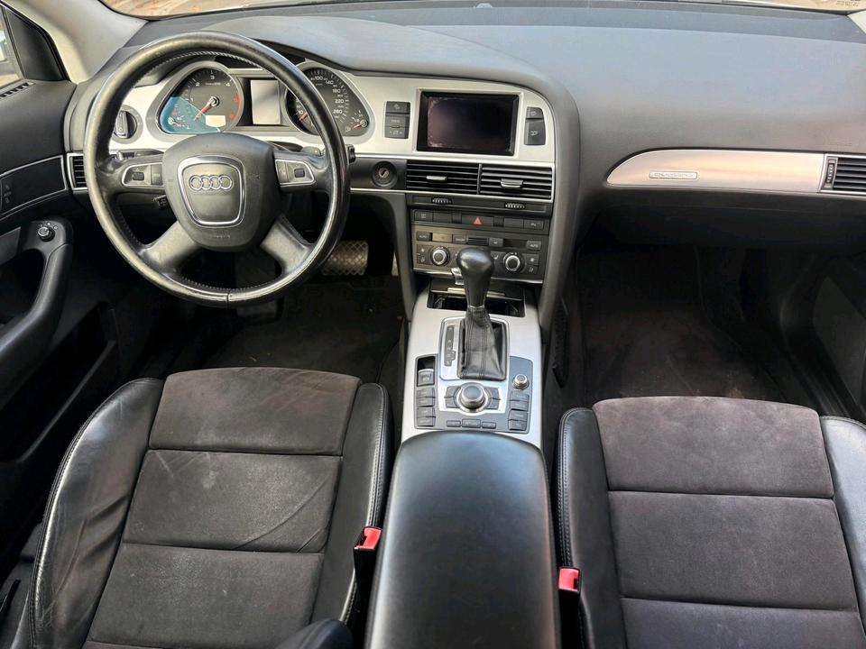Audi A6 2011 — photo 12