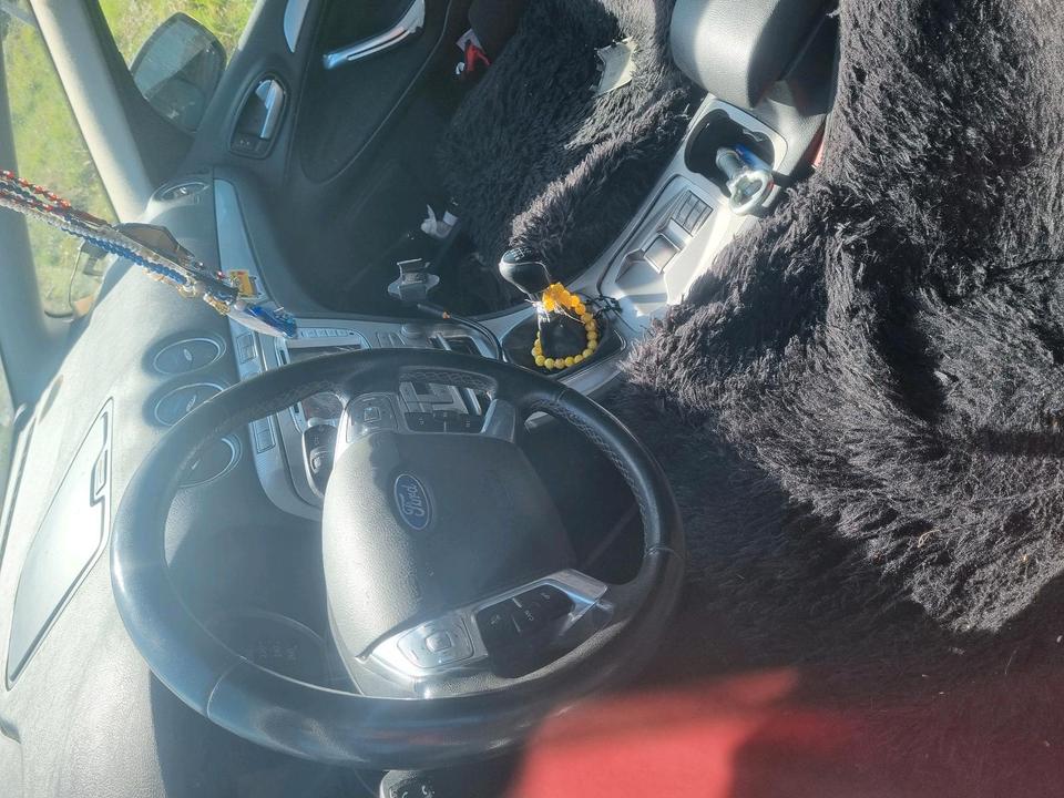 Ford S-Max 2009 — photo 7
