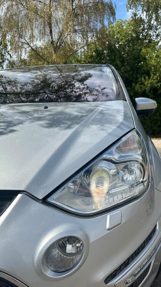 Ford S-Max 2010 — photo 17
