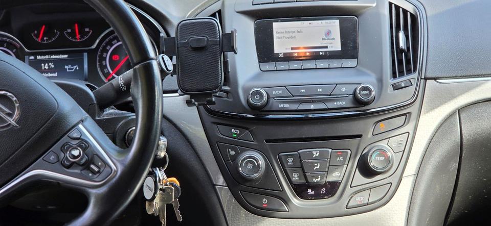 Opel Insignia 2013 — photo 11