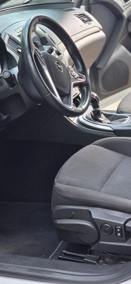 Opel Insignia 2013 — photo 13