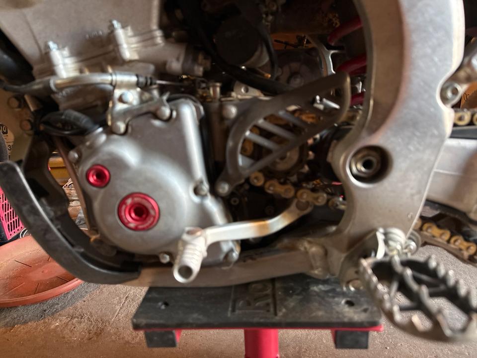 Suzuki RMZ 250, 4Takt, Motocross Motorrad 2015 — photo 5