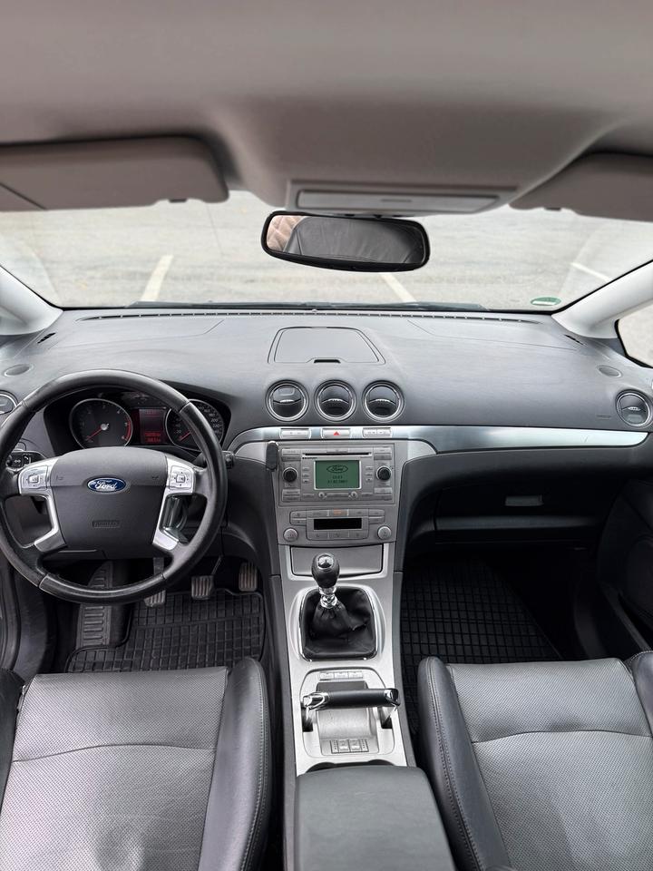 Ford S-Max 2008 — photo 11