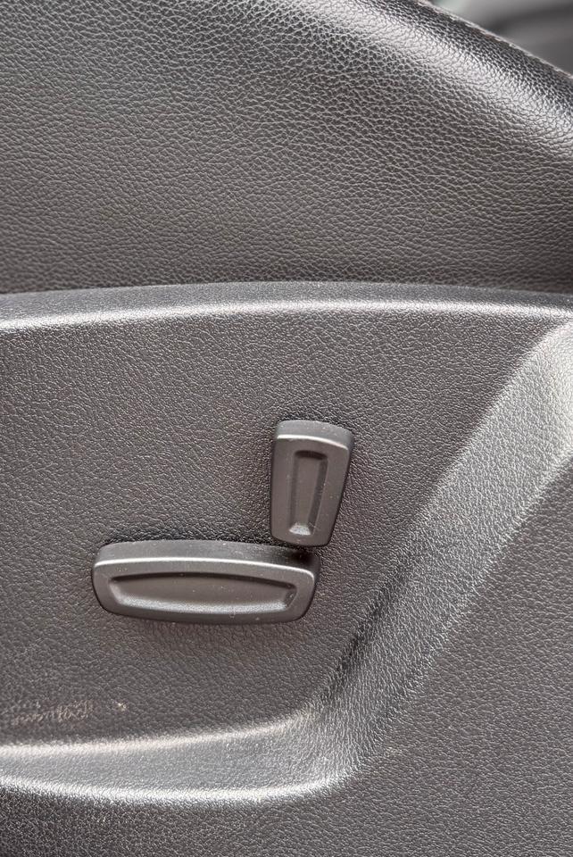 Ford S-Max 2008 — photo 14