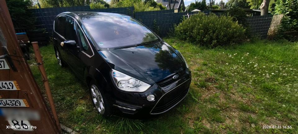 Ford S-Max 2012 — rear view