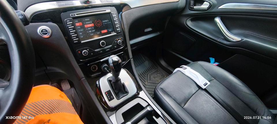 Ford S-Max 2012 — photo 5