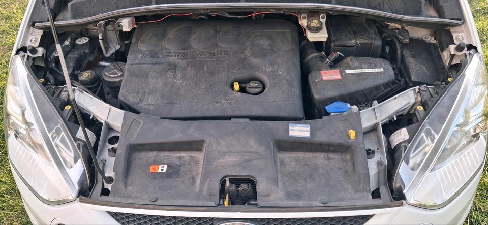 Ford S-Max 2009 — photo 15