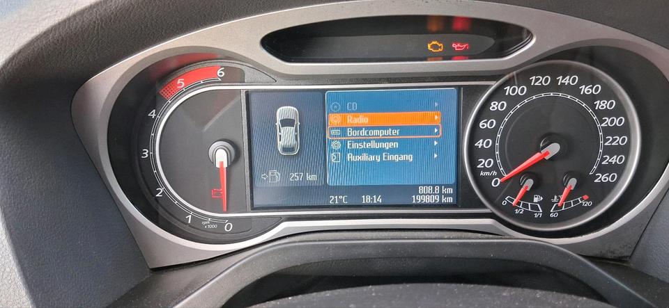 Ford S-Max 2009 — photo 17