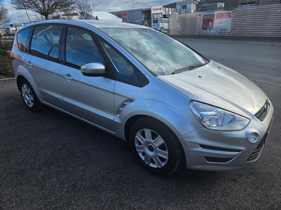 Ford S-Max 2013 — photo 14