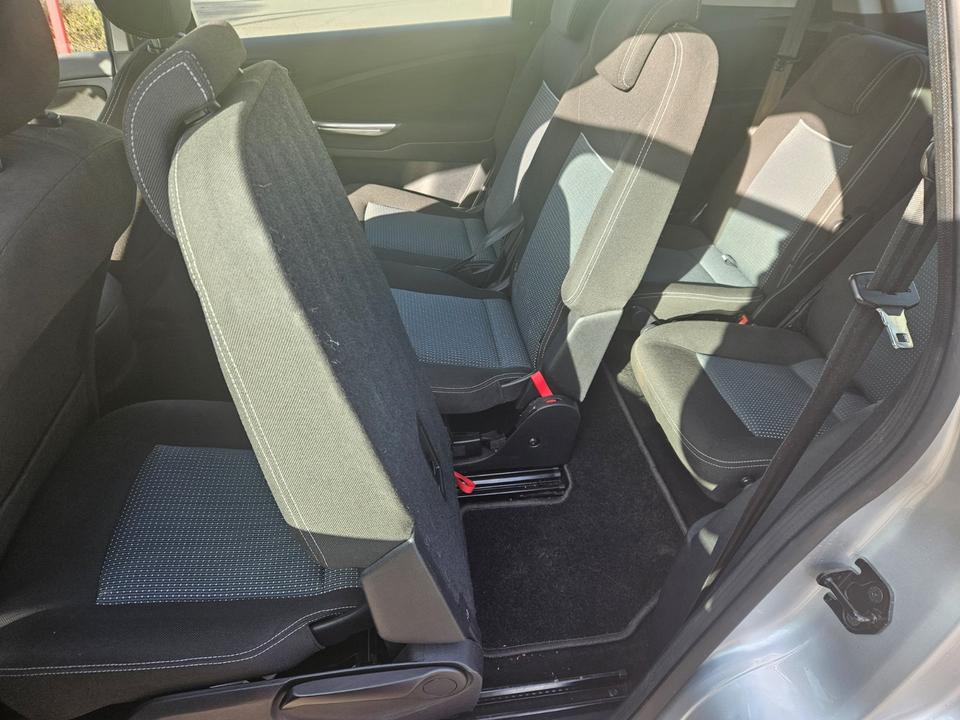 Ford S-Max 2013 — photo 7