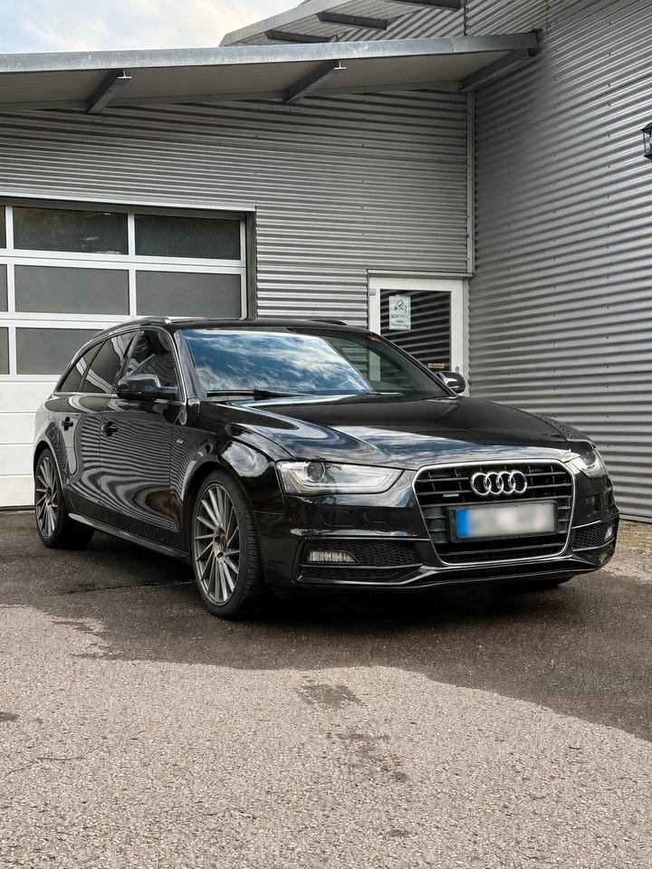 Audi A4 2012 — rear view