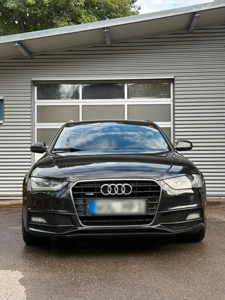 Audi A4 2012 — interior