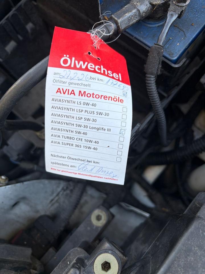 Opel Astra 2011 — photo 13