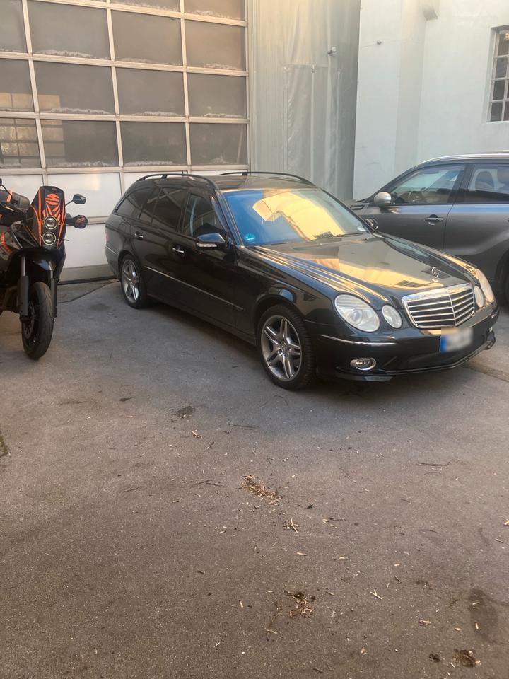 Mercedes Benz Weitere Mercedes Benz 2006 — rear view