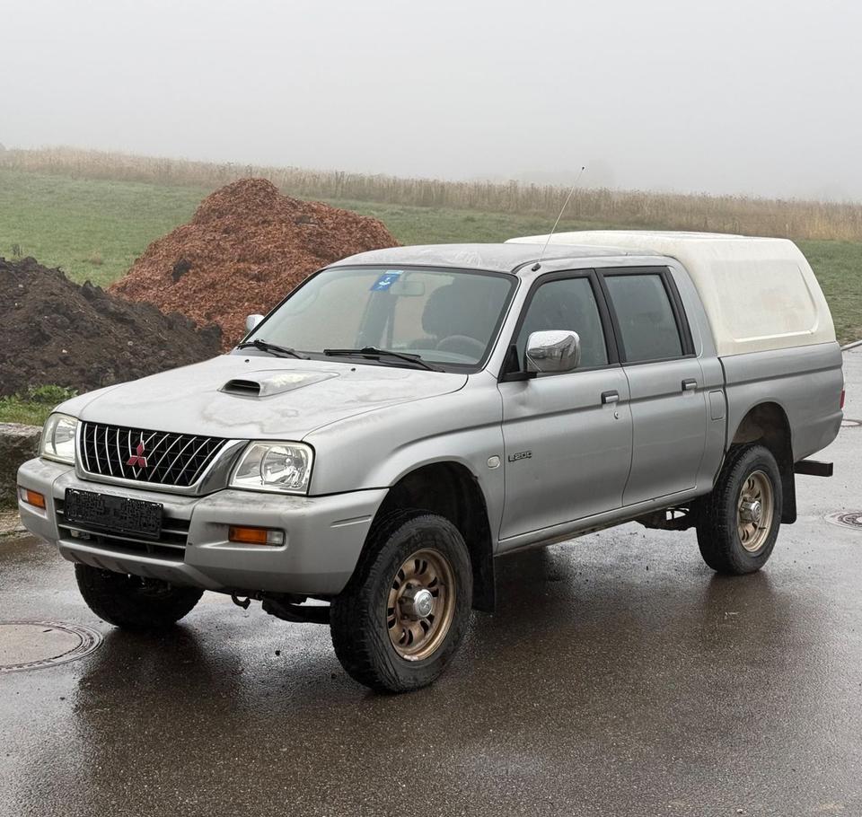 Mitsubishi L200, 2004