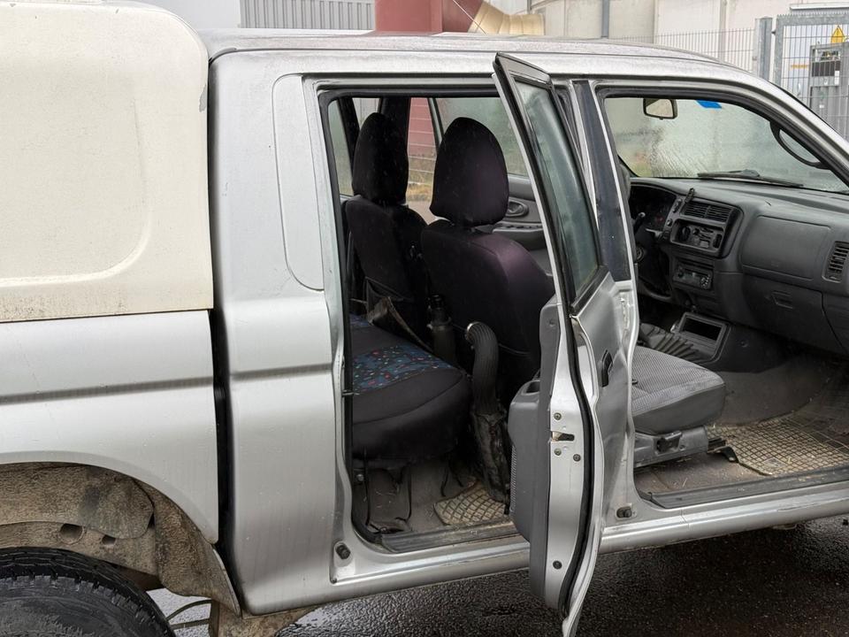 Mitsubishi L200 2004 — photo 10