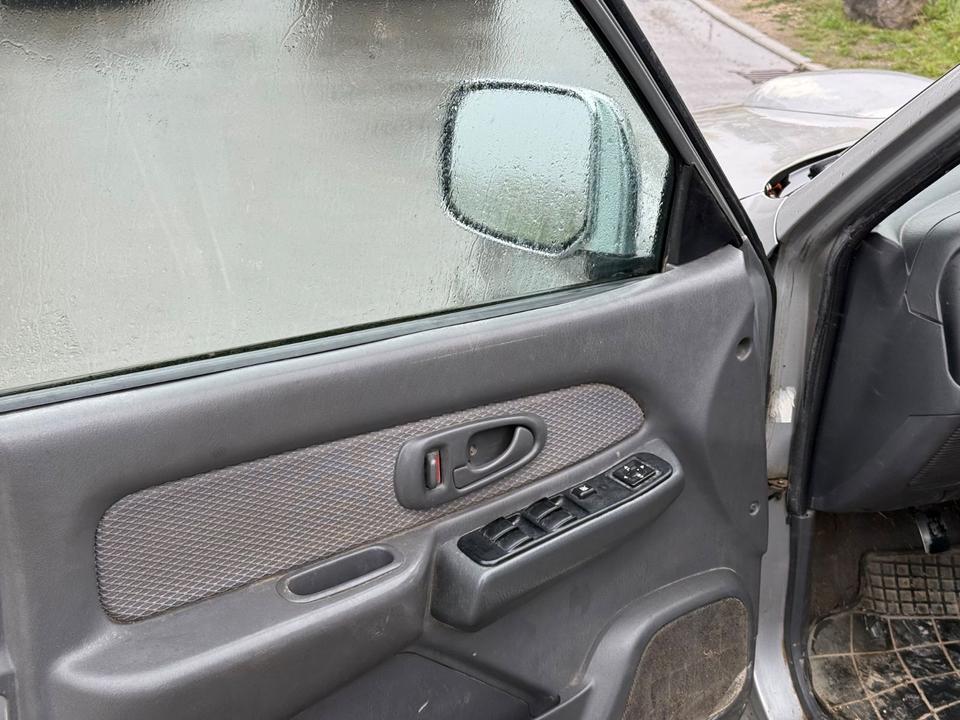 Mitsubishi L200 2004 — photo 15