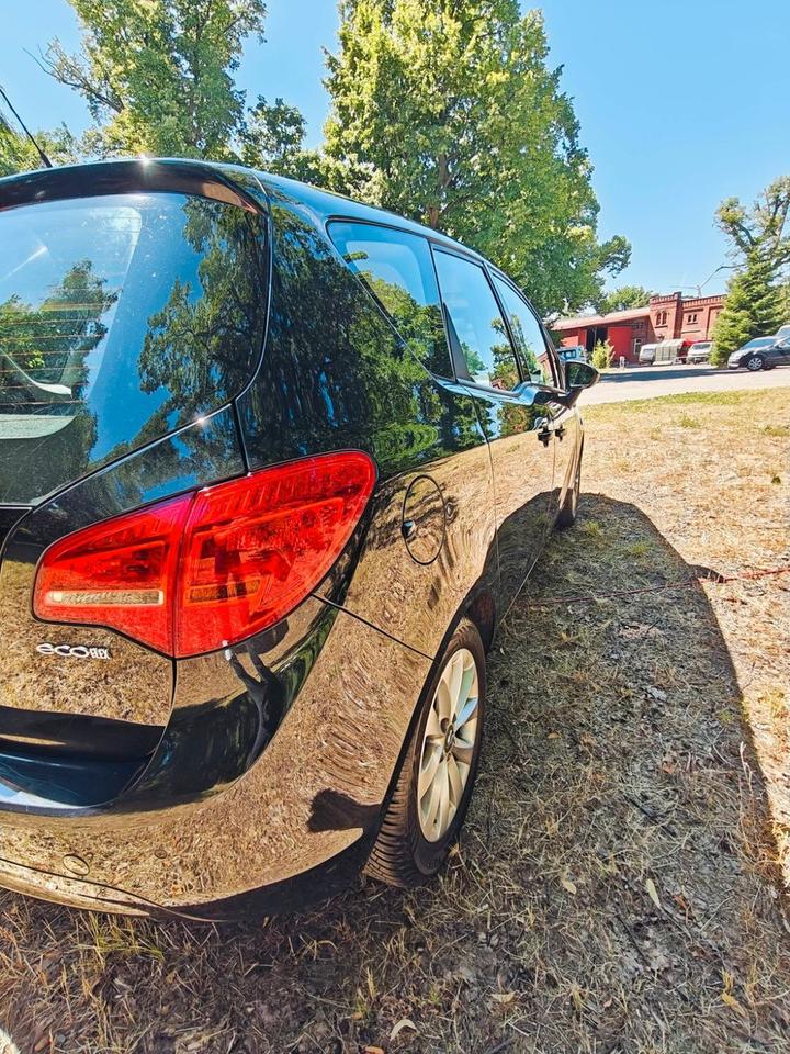 Opel Meriva 2014 — фото 12