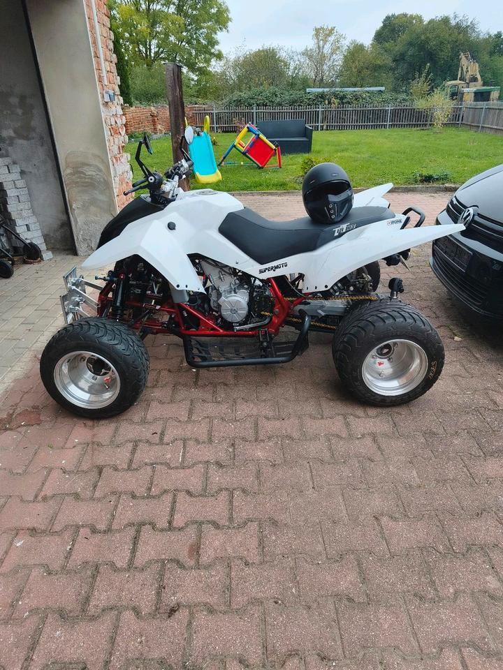  Triton 450 sm mit lof Zulassung 2012 — rear view