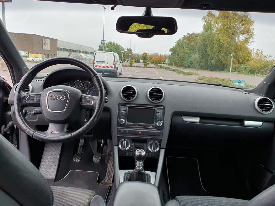 Audi A3 2011 — interior