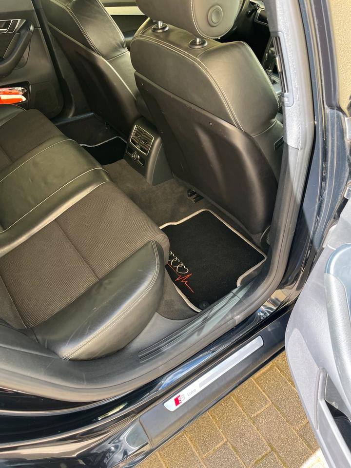 Audi A6 2010 — photo 12