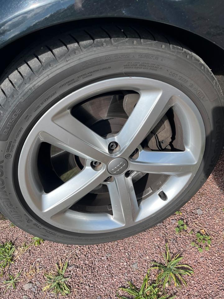 Audi A6 2010 — photo 16