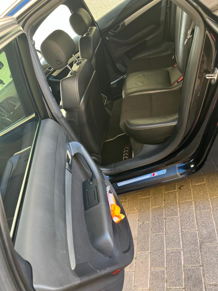 Audi A6 2010 — photo 6