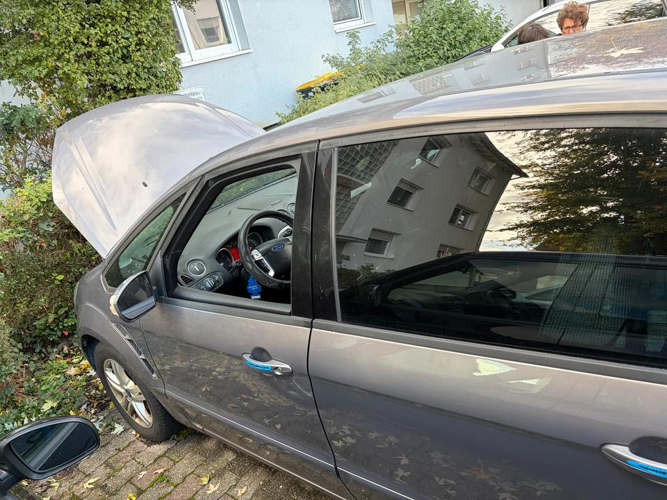 Ford S-Max 2013 — interior