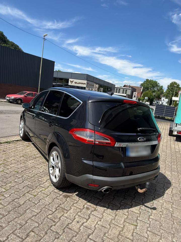 Ford S-Max 2013 — photo 8