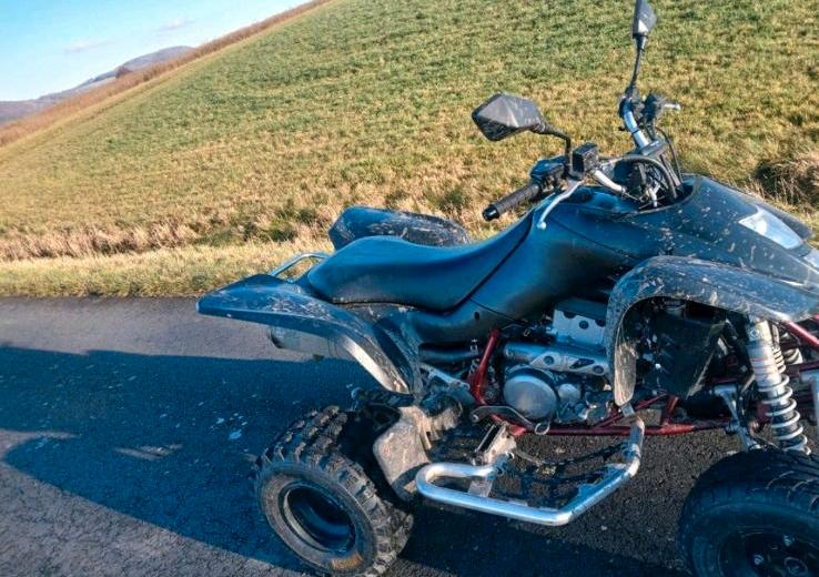 Suzuki ltz 400/Kawasaki kfx 400 2009 — салон
