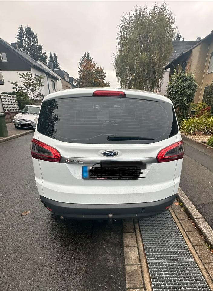 Ford S-Max 2013 — interior