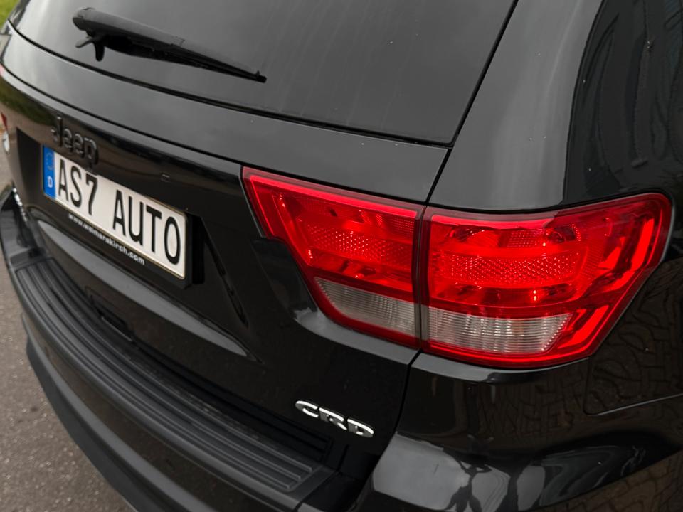 Jeep Grand Cherokee 2012 — фото 10