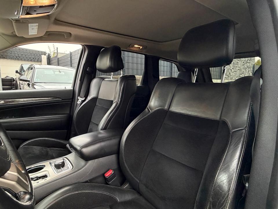 Jeep Grand Cherokee 2012 — фото 16
