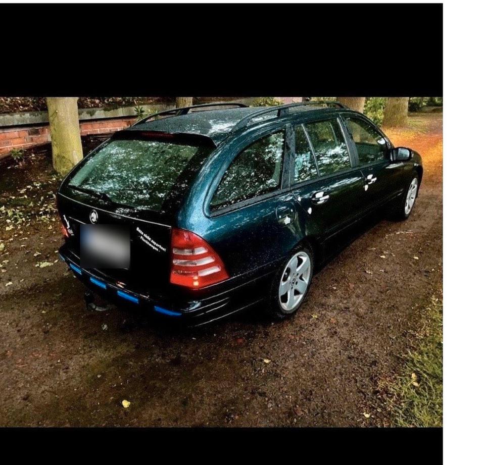 Mercedes Benz C 180 2005 — rear view