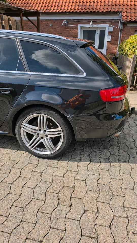 Audi A4 2010 — photo 5