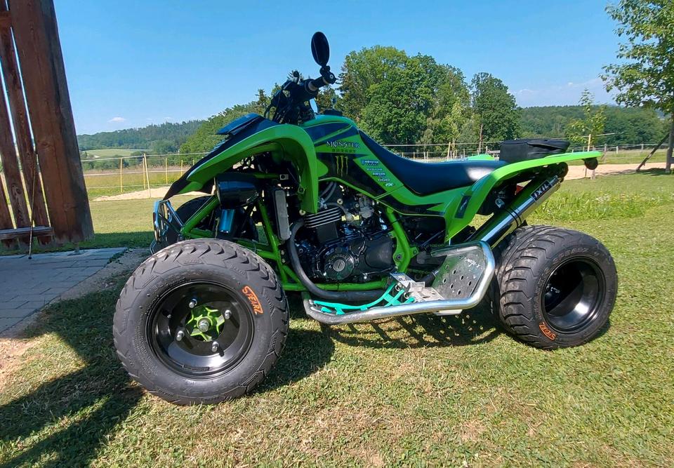 Kawasaki Quad Kawasaki Kfx 400 umgebaut auf 2 Zylinder der Gpz 500 2004 — interior