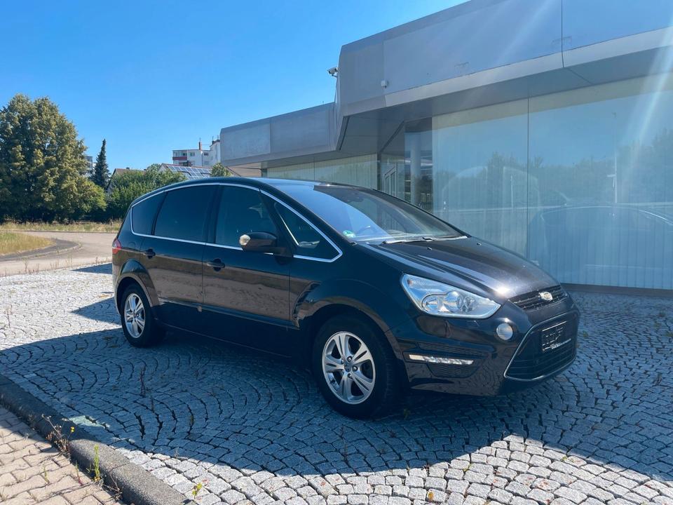 Ford S-Max 2011 — photo 10