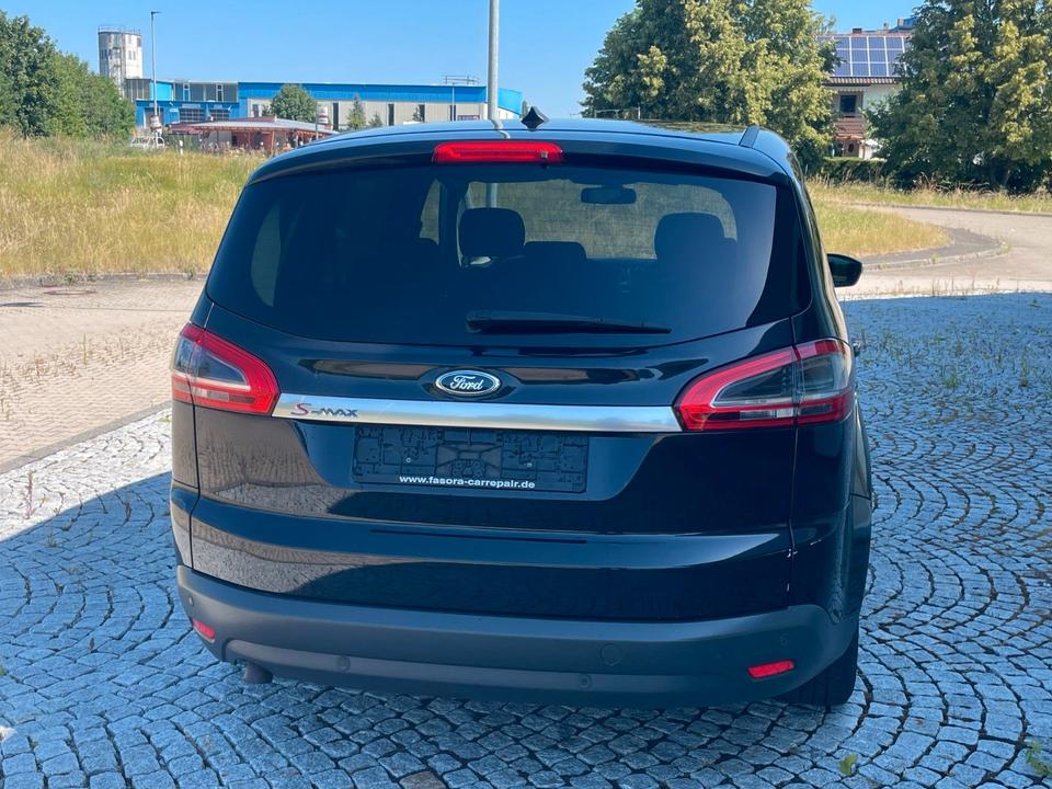 Ford S-Max 2011 — photo 12